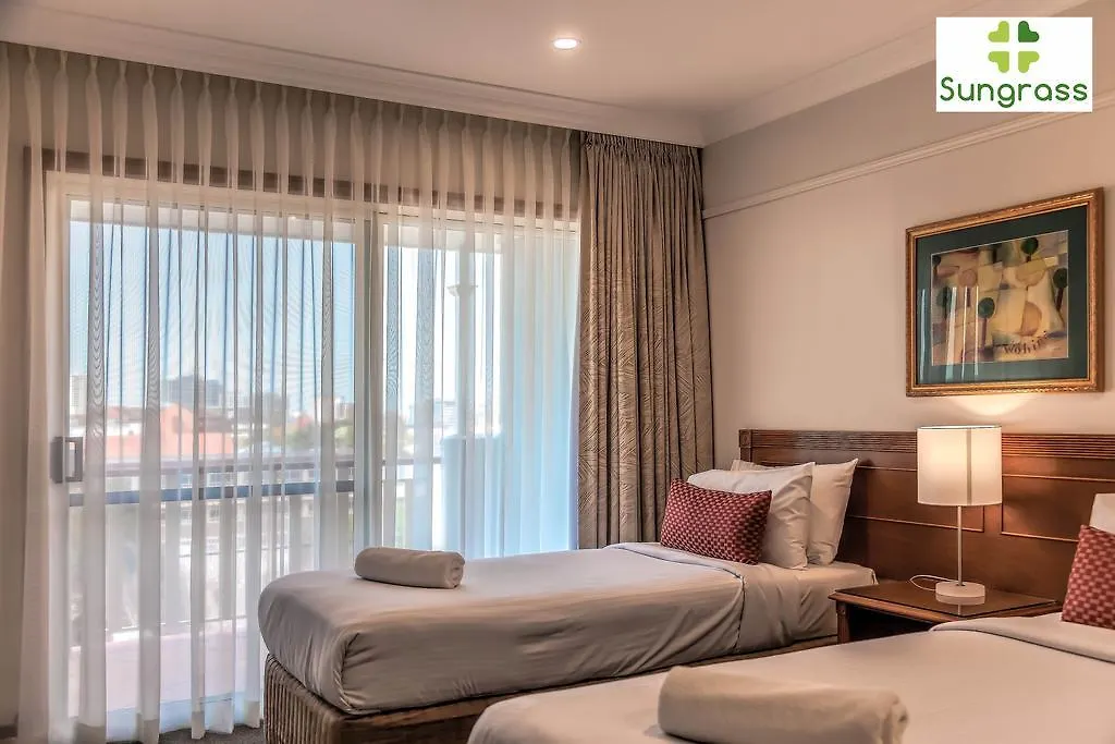 *** Aparthotel City Park Apartments Brisbane Australia