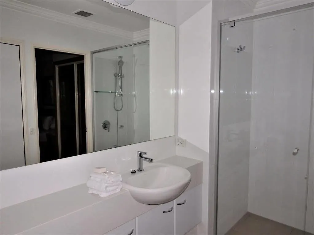 City Park Apartments Brisbane 3*,