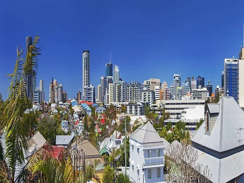 *** Aparthotel City Park Apartments Brisbane Australia
